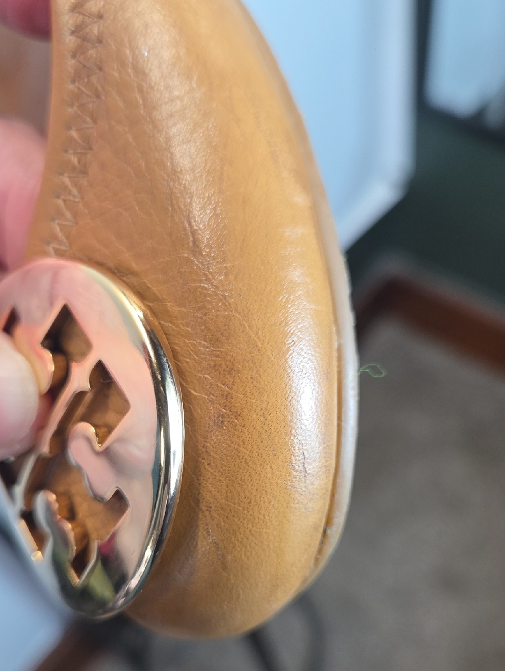 Tory Burch Tan Leather Round-Toe Flats with Gold Logo Size 7.5 - Picture 12 of 13